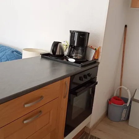 Rdc Avec Terrasse Acces Pour 4, A Canet-plage - Fr-1-696-134 *